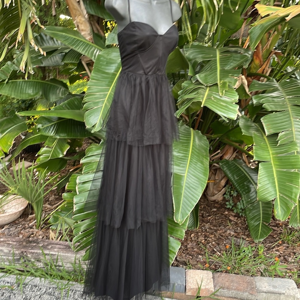 Lulu slip style corset, tiered ruffle gown - Picture 4 of 8